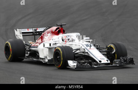 Saubers Charles Leclerc bei Tag zwei Der Vorsaison-testprogramm auf dem Circuit de Barcelona-Catalunya, Barcelona. Stockfoto