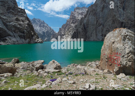 Höhe köl-suu See, See, Tal, Kurumduk Naryn Provinz, Kirgisistan, Zentralasien Stockfoto