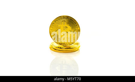 Drei bitcoins auf weißem Hintergrund Stockfoto