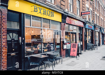 Äußere eines Byron Hamburger Restaurant, den Schnitt, London, UK. Stockfoto