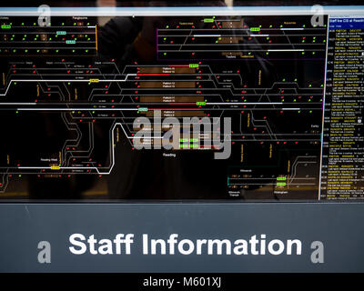 Route Map, Bahnhof Reading, Reading, Berkshire, England. Stockfoto