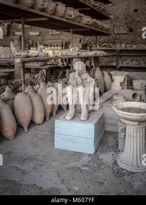 Gipsabguss eines Pompeji-Opfers, Italien. Stockfoto