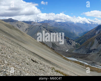Himalaya in ihre Schönheit, Weg zum Tilicho See, in den Bergen rund um tilicho Base Camp Stockfoto