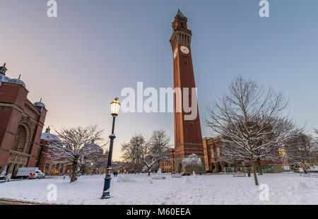 Birmingham University Campus im schweren Winter Schnee Stockfoto