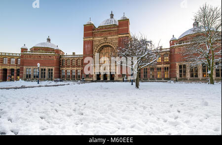 Birmingham University Campus im schweren Winter Schnee Stockfoto