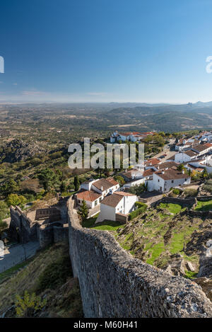 Die maurische Burg in das Bergdorf von Ohrid in der Region Alentejo in Portugal Stockfoto