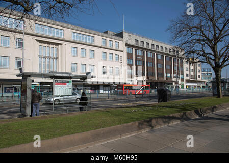 Royal Parade auf Amada Weise im Stadtzentrum von Plymouth, Devon, Großbritannien. Nach dem Zweiten Weltkrieg Bauten, die in den 1950er Jahren konstruiert. Ca. 2018 Stockfoto