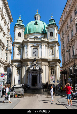 St. Peter's Kirche, von Jungferngasse, Wien, Wien, Österreich. Stockfoto