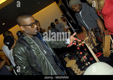 Sänger Ray J besucht ein All Star Weekend gifting Suite im Marriott am 19. Februar 2011 in Los Angeles. Stockfoto