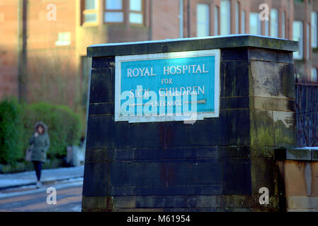 Alte Straßenschild dalnair Straße und alten Dumbarton Straße für die königlichen Krankenhaus für kranke Kinder, war ein NHS Schottland Krankenhaus in Yorkhill, Glasgow Stockfoto
