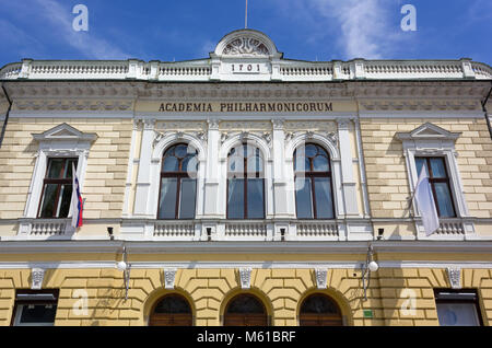 Fassade der Slowenischen Philharmonie Gebäude in Ljubljana Stockfoto