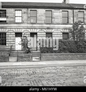 1950, historische, außen 8 Howard Street, Edinburgh, Schottland, dem Geburtsort der berühmte schottische Schriftsteller Robert Louis Stevenson, dem Autor von u.a., Treasure Island und entführt. Stockfoto