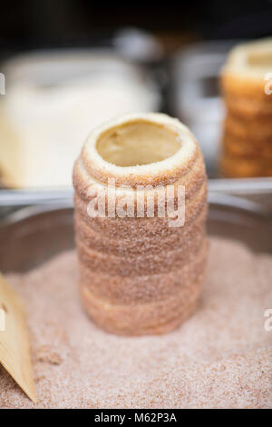 Tredelnik Spieß Kuchen in Zucker, Brno, Tschechische Republik, Europa - 23. Februar 2018 Stockfoto