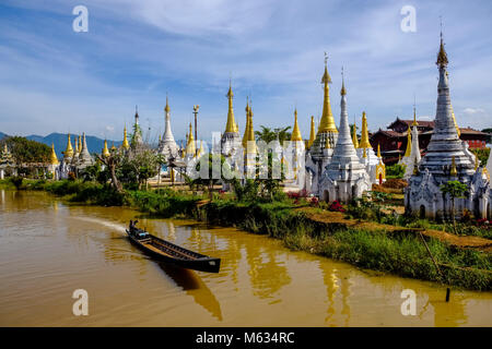 Das Denkmal von Aung Mingalar Pagode befindet sich in der Ortschaft Ywama auf einer Insel am Inle See. Stockfoto