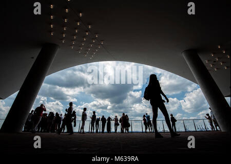 Aussichtsplattform Plaza der Elbphilharmonie Stockfoto