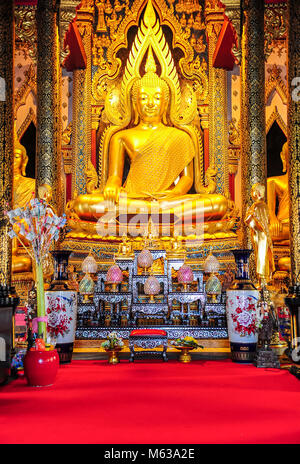Phitsanulok, Thailand - April 6, 2012: Schöne Buddha Bild in der Buddhistischen Kirche in Phitsanulok Thailand, wo in der Regel Buddhisten verehren Buddha Stockfoto