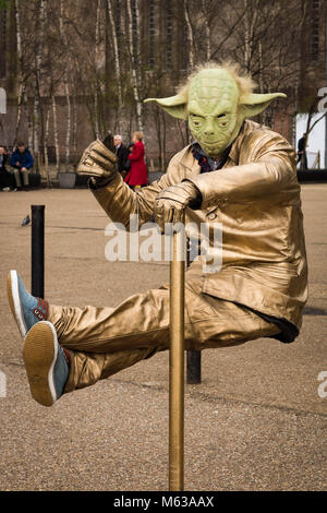 Yoda Street Performer in London Stockfoto