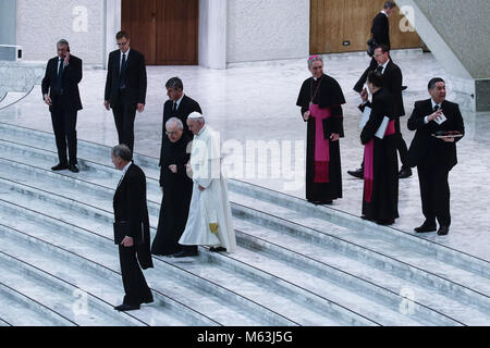 Vatikan, Vatikan. 28 Feb, 2018. Der Staat der Vatikanstadt (Heiliger Stuhl) Papst Franziskus während seiner Generalaudienz im Vatikan Credit: Evandro Inetti/ZUMA Draht/Alamy leben Nachrichten Stockfoto