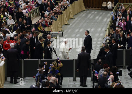 Vatikan, Vatikan. 28 Feb, 2018. Der Staat der Vatikanstadt (Heiliger Stuhl) Papst Franziskus während seiner Generalaudienz im Vatikan Credit: Evandro Inetti/ZUMA Draht/Alamy leben Nachrichten Stockfoto