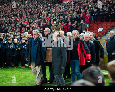 Gijon, Spanien. 28. Februar, 2018. Begräbnis für ehemalige Fußballspieler Enrique Castro Quini in Gijon, Spanien Mittwoch, 28.02.2018. Credit: Gtres Información más Comuniación auf Linie, S.L./Alamy leben Nachrichten Stockfoto