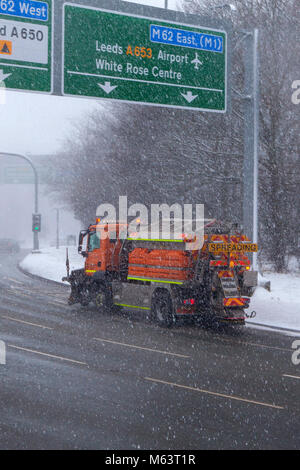 Leeds, Großbritannien. 28. Februar, 2018. Das Einfrieren der Arktis Wetter genannt das Tier aus dem Osten bringt Schnee und schlechtes Wetter nach Leeds, UK Credit: Mint Fotografie/Alamy leben Nachrichten Stockfoto