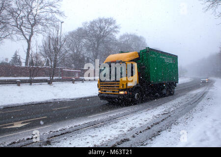 Leeds, Großbritannien. 28. Februar, 2018. Das Einfrieren der Arktis Wetter genannt das Tier aus dem Osten bringt Schnee und schlechtes Wetter nach Leeds, UK Credit: Mint Fotografie/Alamy leben Nachrichten Stockfoto