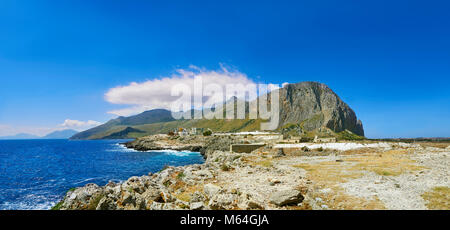 San Vito Lo Capo penninsular gegen Zingaro Naturpark und Castelmare del Golfo, Sizilien Stockfoto