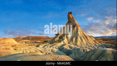 Castildeterra-Rock-Formation im Bereich Bardena Blanca Bardenas Riales Naturpark, Navarra, Spanien Stockfoto