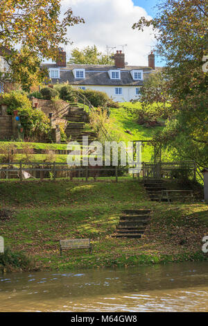 Die neue Teston Lock auf dem Fluss Medway in Teston in der Nähe von Maidstone, Kent, Großbritannien Stockfoto