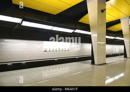 Shelepikha, Station auf der Straße Bolshaya Koltsevaya Linie der Moskauer Metro. Es eröffnet am 26. Februar 2018 als eine der fünf ersten Stationen auf Neue Zeile. Plattform Stockfoto