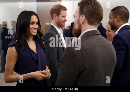 Prinz Harry und Meghan Markle treffen Panelisten und Begünstigten während des ersten königlichen Stiftung Forum in Central London. Stockfoto