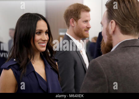 Prinz Harry und Meghan Markle treffen Panelisten und Begünstigten während des ersten königlichen Stiftung Forum in Central London. Stockfoto