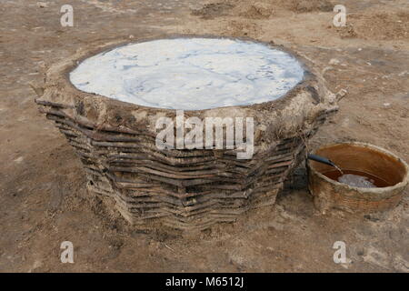 Salz extrahieren aus der Salt Lake Stockfoto