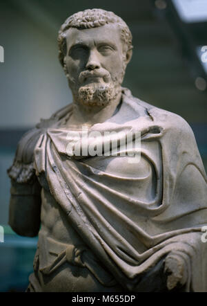 Septimius Severus (145-211) oder Severus. Römischer Kaiser von 193 bis 211. Marmorbüste aus Alexandria, Ägypten. British Museum. London, Vereinigtes Königreich. Stockfoto