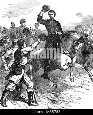 1860 5. Mai 1862 UNION GENERAL McCLELLAN AUF DEM PFERDERÜCKEN ANKUNFT IN WILLIAMSBURG VIRGINIA USA-h 9847 HAR 001 HARS AUFREGUNG FÜHRUNG eintreffenden Truppen 1860s GRUPPE VON MENSCHEN MÄNNER SÄUGETIER 1862 AMERIKANISCHER BÜRGERKRIEG, B&W SCHLACHTEN SCHWARZ UND WEISS BÜRGERKRIEG KONFLIKTE 5. MAI MCCLELLAN ALTMODISCHE PERSONEN Stockfoto