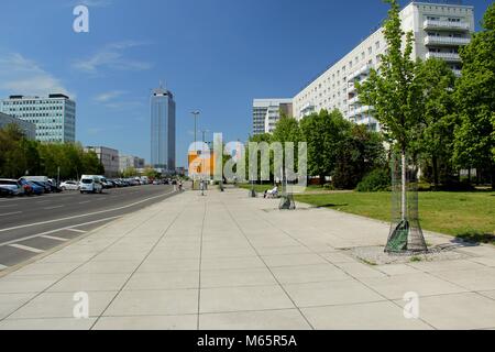 Karl-Marx-Allee, Berlin, Deutschland. Stockfoto
