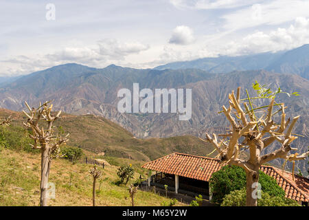 Wandern rund um chicamocha Nationalpark in Kolumbien Stockfoto