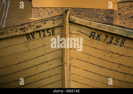 Bug von einem alten Holzboot Stockfoto
