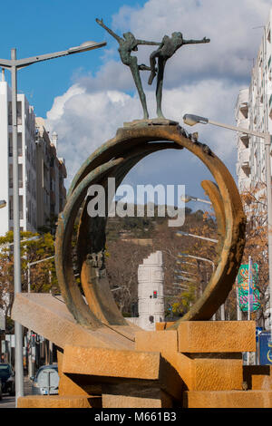 Loulé, PORTUGAL - 4. Februar 2018 - Berühmte Kreisverkehr Brunnen mit Tanz Abbildung Statuen in Loulé, Portugal. Stockfoto