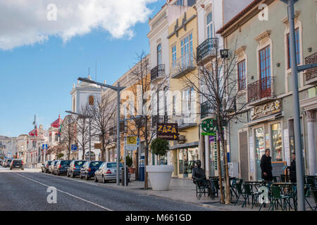 Loulé, PORTUGAL - 4 Februar, 2018 - Im freien Blick auf die typische Architektur der Stadt Loulé, Portugal. Stockfoto