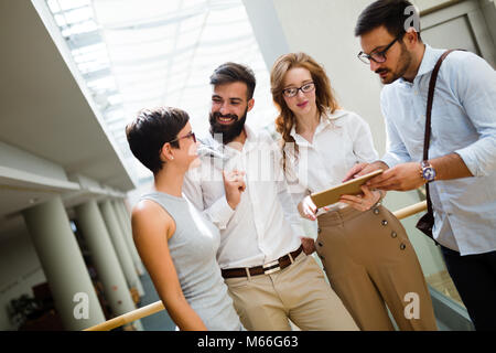 Portrait von Geschäftsleuten in freie Zeit von der Arbeit Stockfoto