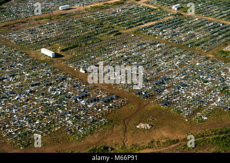 Bayamon, Puerto Rico, 13.02.2018- die FEMA Region VII Personal, Region VII Administrator Paul Taylor und FEMA Personal aus der Gemeinsamen Field Office erhalten Sie eine Luftaufnahme eines Solarparks in Humacao beschädigt durch den Hurrikan Maria. Die FEMA/K.C. Wilsey Stockfoto