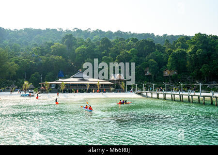 Schöner Strand auf Koh Rong Samloem Insel, Sihanoukville, Kambodscha. Stockfoto