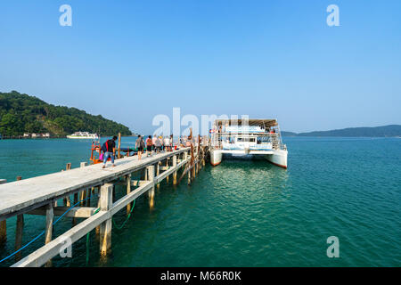 Schöner Strand auf Koh Rong Samloem Insel, Sihanoukville, Kambodscha. Stockfoto