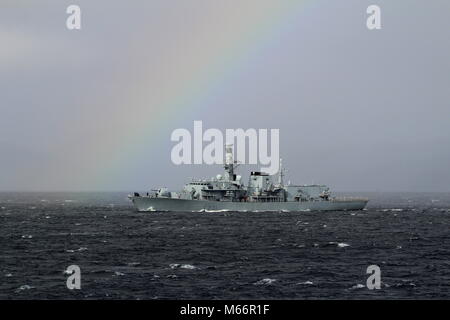 HMS Argyll (F 231), Herzog-Klasse (Typ 23) Fregatte von der Royal Navy betrieben, Kopf nach unten den Clyde zu Beginn der Übung gemeinsame Krieger 17-2. Stockfoto