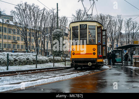 Mailand, Italien - Mar 1st, 2018: ungewöhnlich kalten und schneereichen Tagen durch ein Phänomen namens "Tier aus Streiks im Osten' Mailand, Lombardei, Italien Quelle: Alexandre Rotenberg/Alamy leben Nachrichten Stockfoto