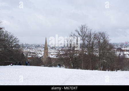 Glasgow, UK. 1 Mär, 2018. UK Wetter: Ein schneebedecktes Queens Park, Glasgow, Schottland am 1. März 2018. Credit: Max Bryan/Alamy leben Nachrichten Stockfoto