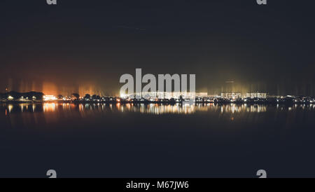 Radiale Nacht Stadt im Norden Jakarta Stockfoto