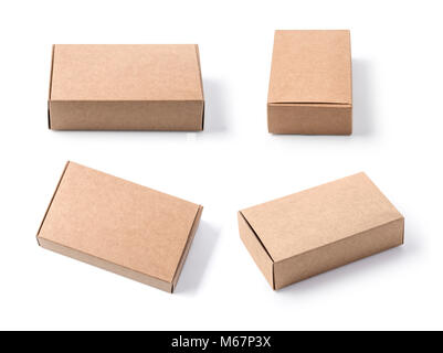 Der braune Kartons Recyceln auf Weiß isoliert. Stockfoto