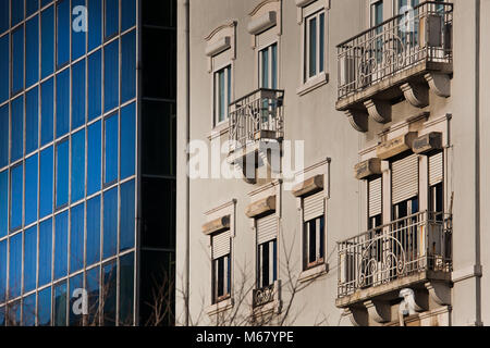 Lissabon, Portugal - durch die Kombination von Moderne und alte Architektur, Lissabon, Portugal Stockfoto